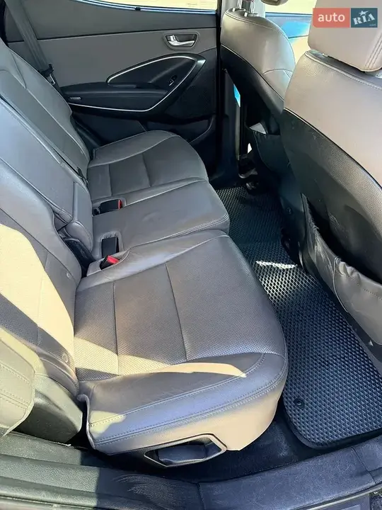 Hyundai Santa Fe 2016 photo 4