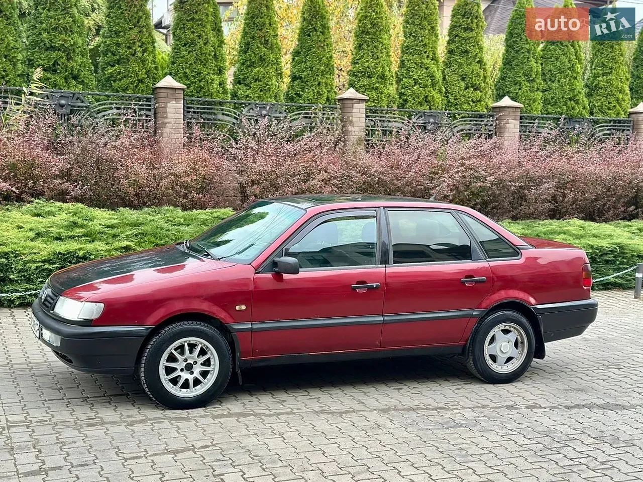 Volkswagen Passat 1994 photo 2