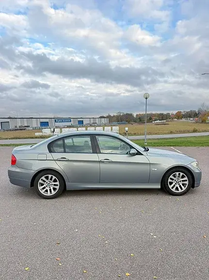 BMW 320I 2007 photo 4