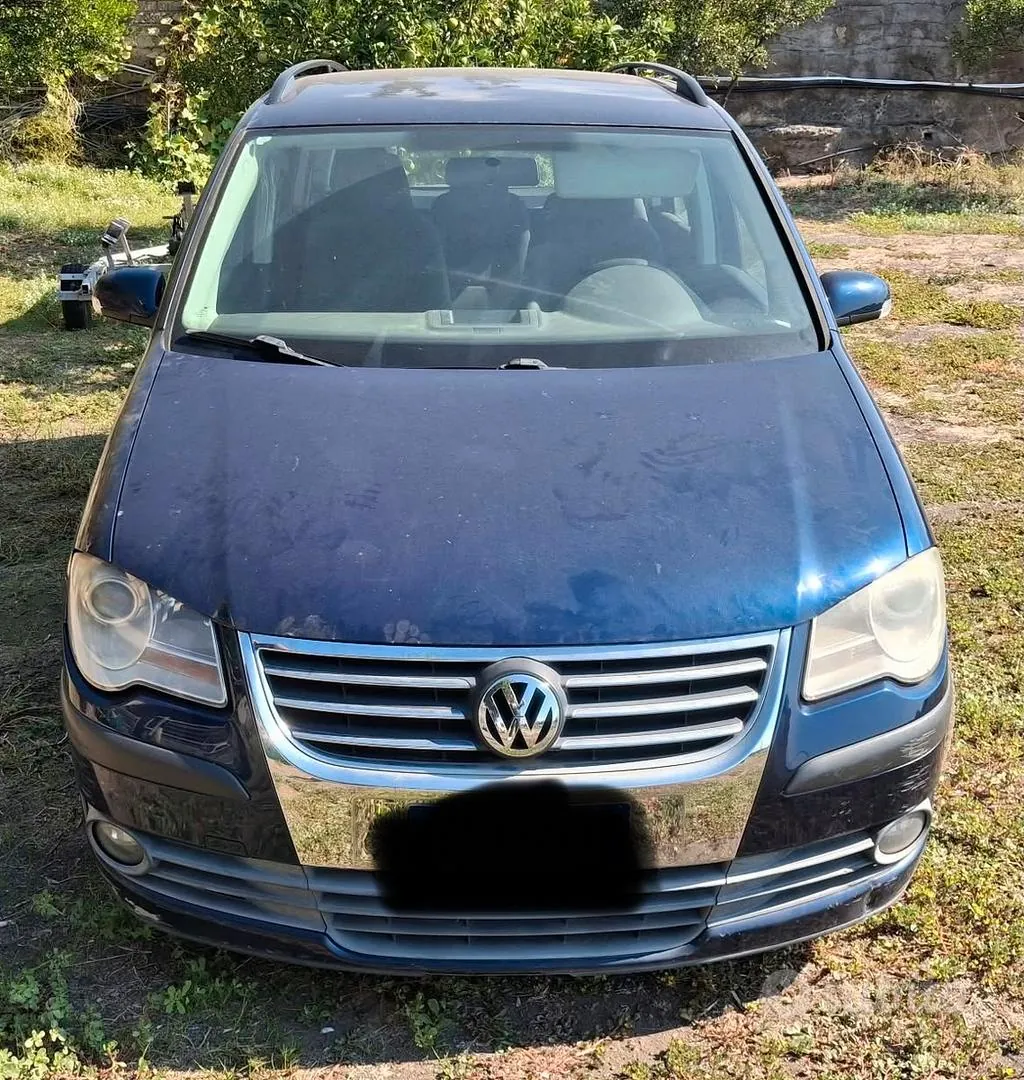 Volkswagen Touran 2013 photo 3