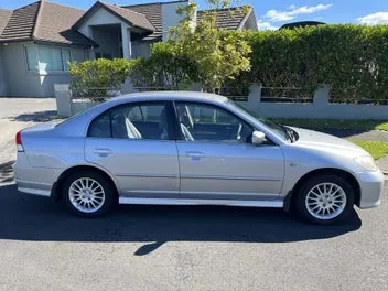 Honda Civic 2004 photo 2