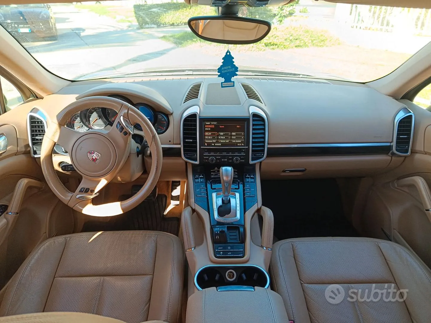 Porsche Cayenne 2012 photo 3