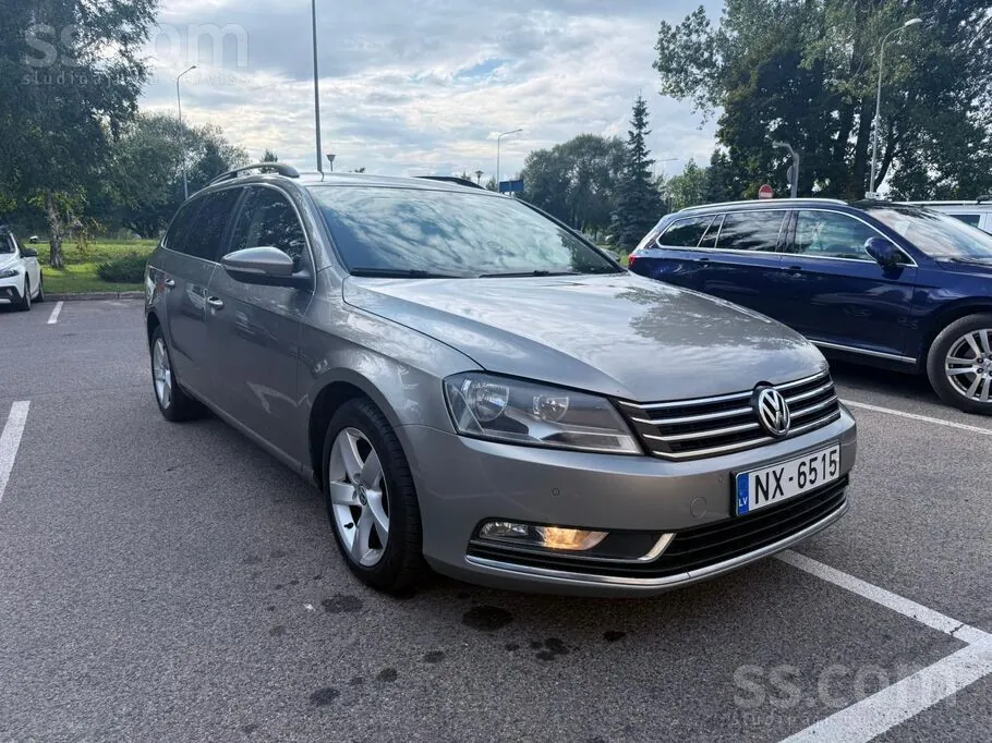 Volkswagen Passat 2013 photo 2
