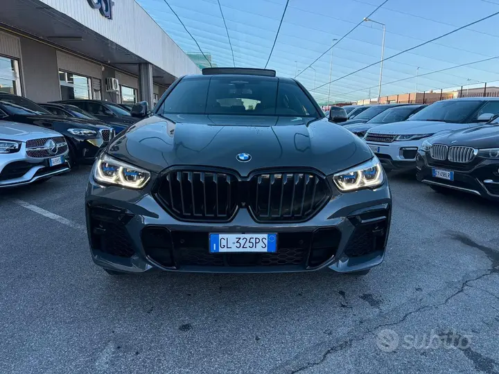 BMW X6 2022 photo 2
