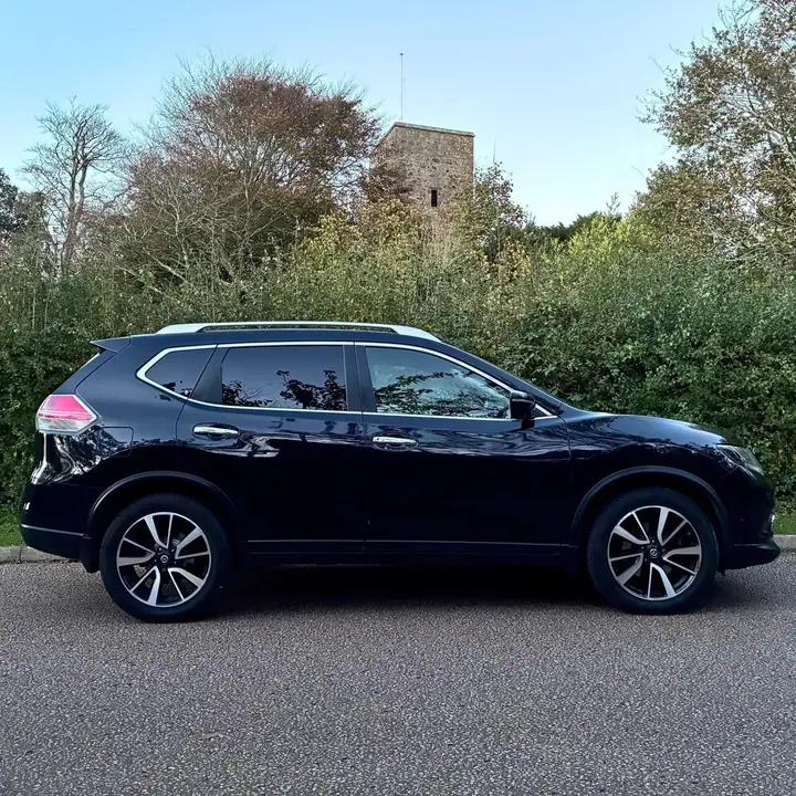 Nissan X-Trail 2014 photo 2