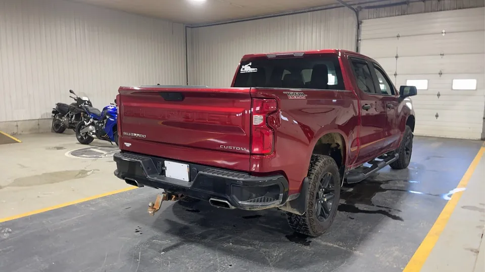 Chevrolet Silverado 2021 photo 4