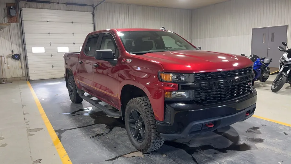Chevrolet Silverado 2021 photo 3