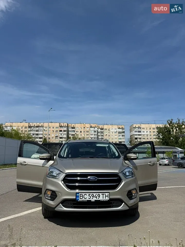 Ford Escape 2016 photo 2