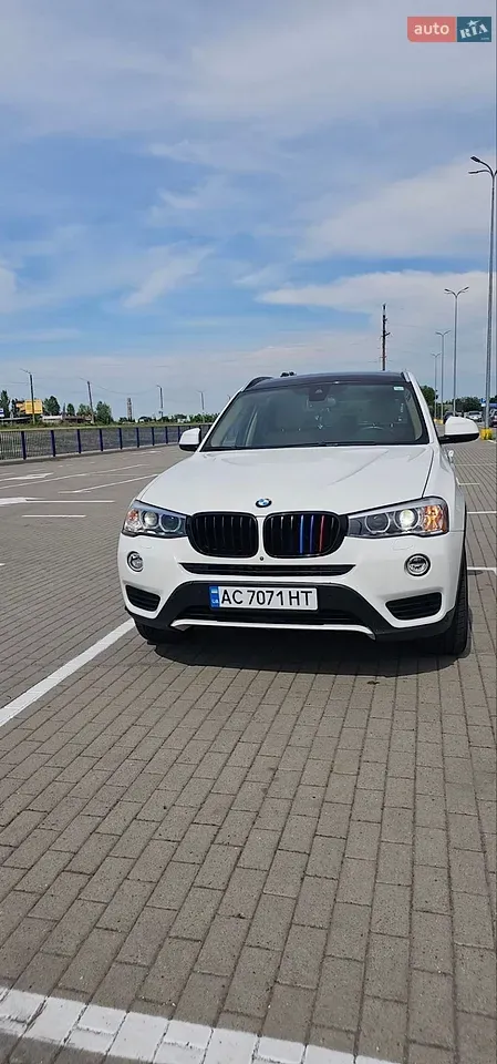 BMW X3 2016 photo 2