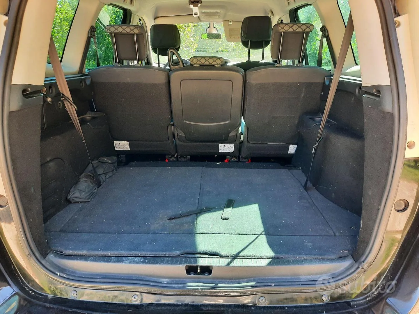 Renault Scenic 2010 photo 4