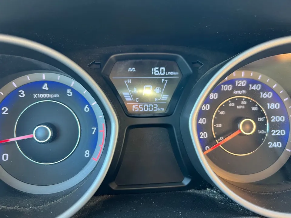 Hyundai Elantra 2015 photo 4