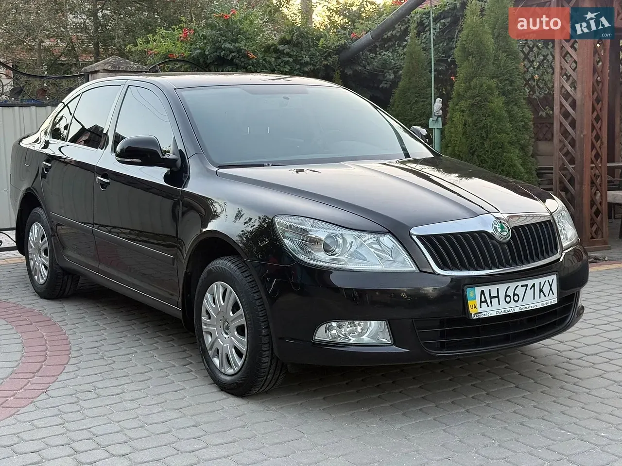 Skoda Octavia 2012 photo 2