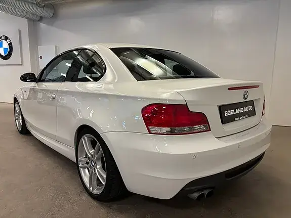 BMW 125I 2009 photo 4