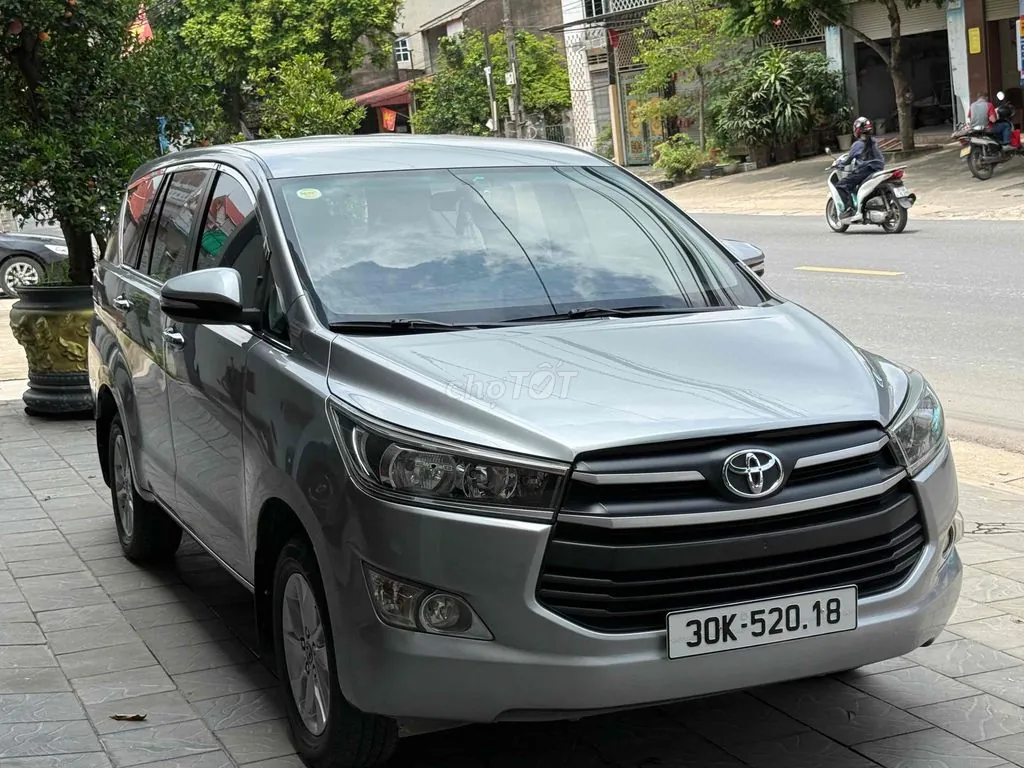 Toyota Innova 2017 photo 3