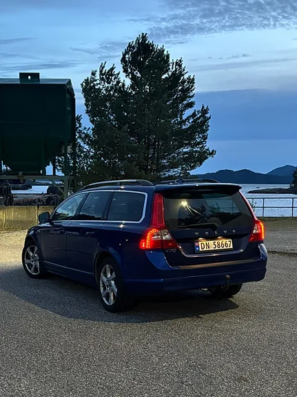 Volvo V70 2009 photo 3