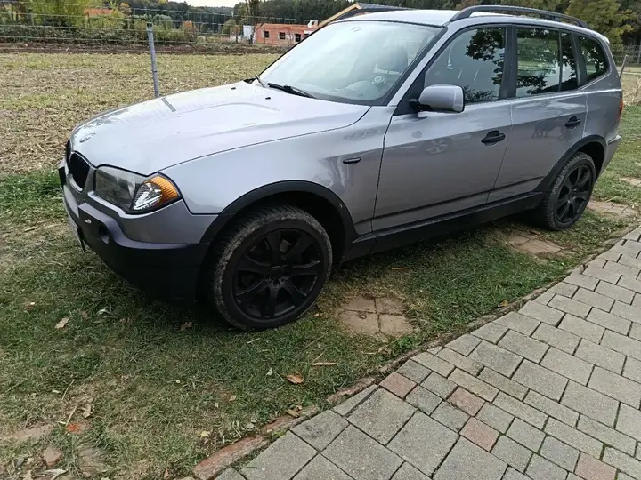 BMW X3 2004 photo 2