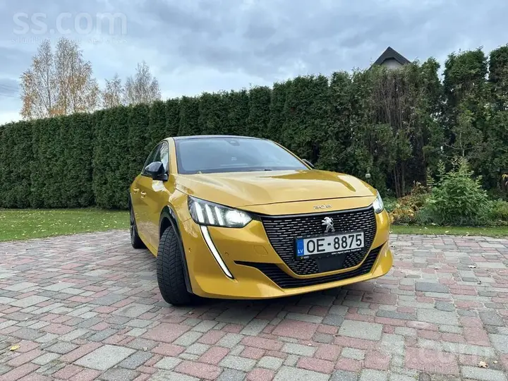 Peugeot 208
