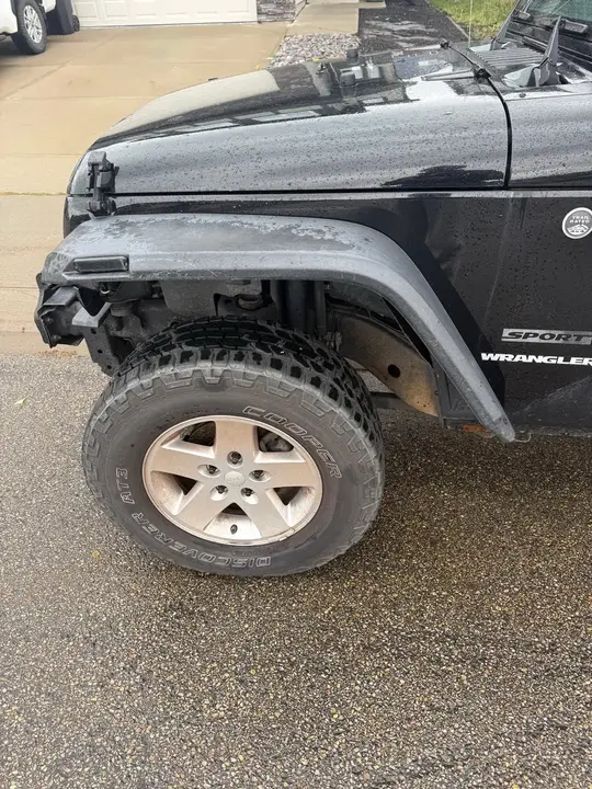 Jeep Wrangler 2011 photo 3