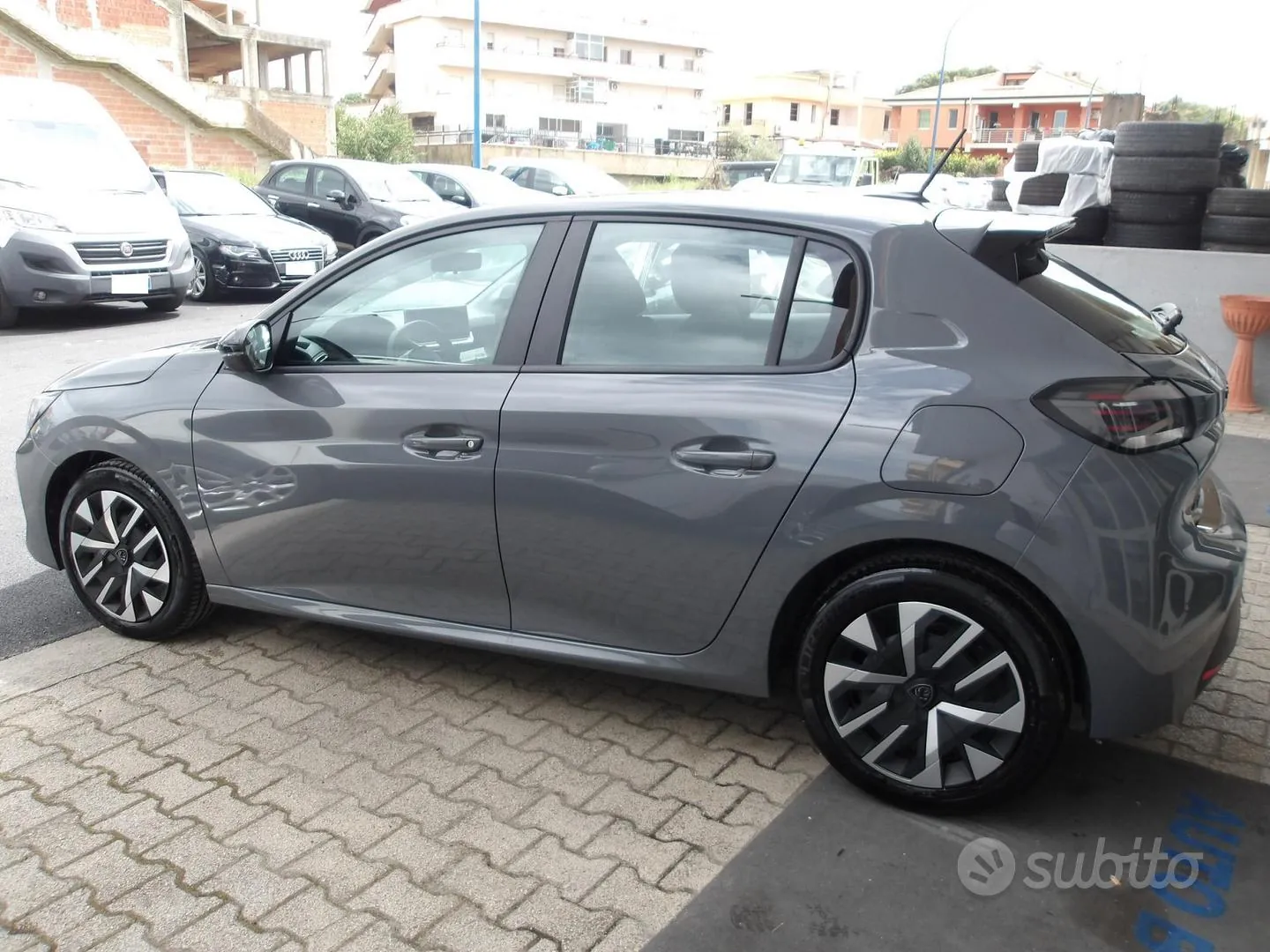 Peugeot 208 2024 photo 4