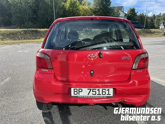 Toyota Yaris 2002 photo 5
