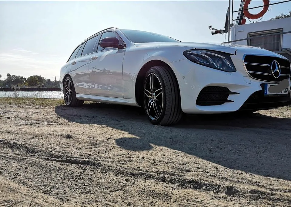 Mercedes-Benz E350D