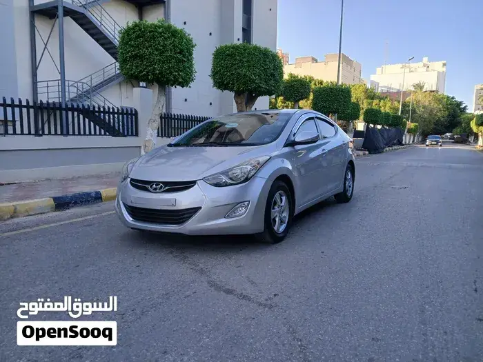Hyundai Elantra 2012 photo 3