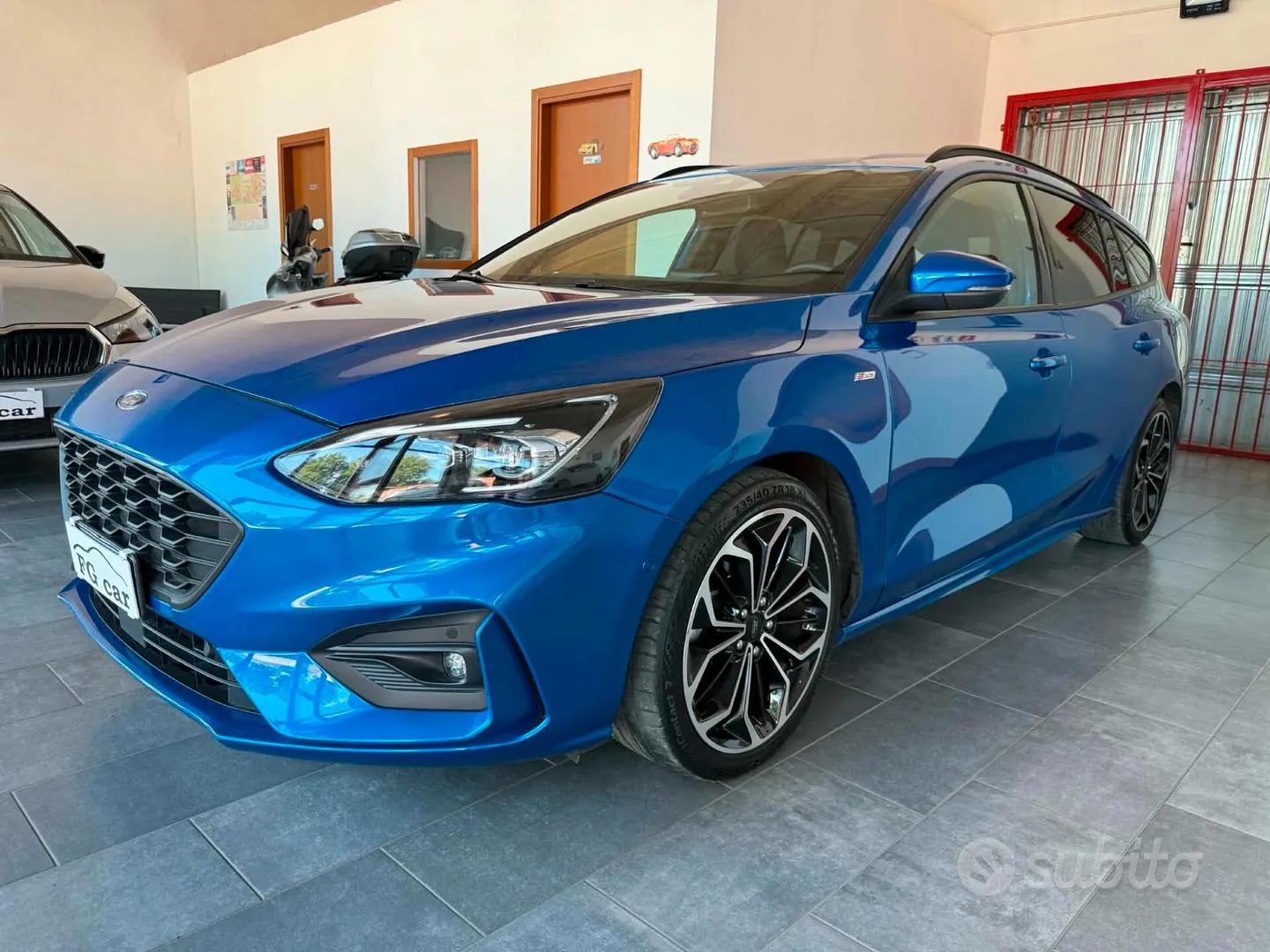 Ford Focus 2021 photo 2