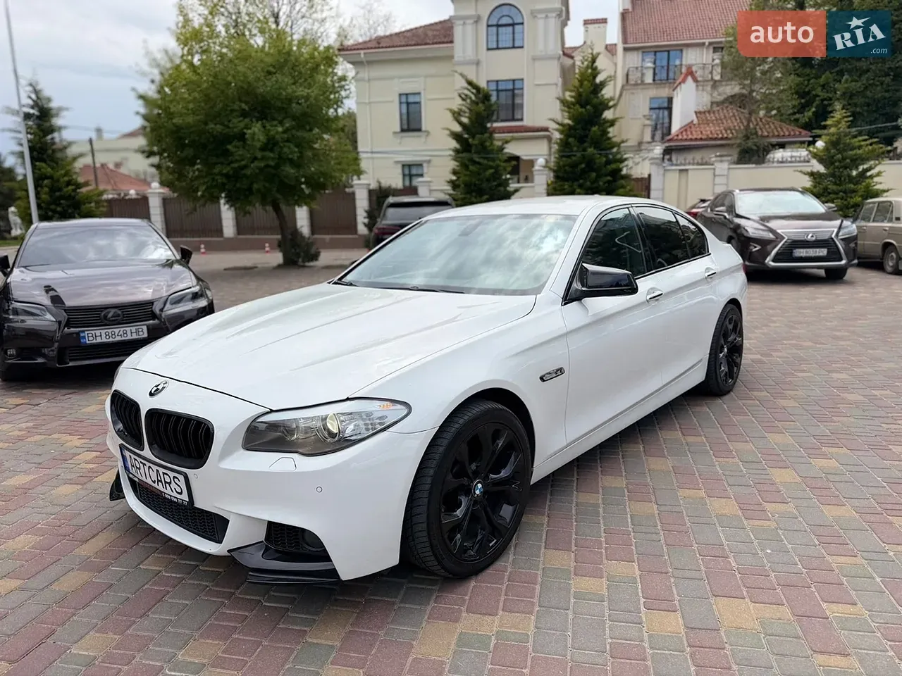 BMW 5 Series 2010 photo 5