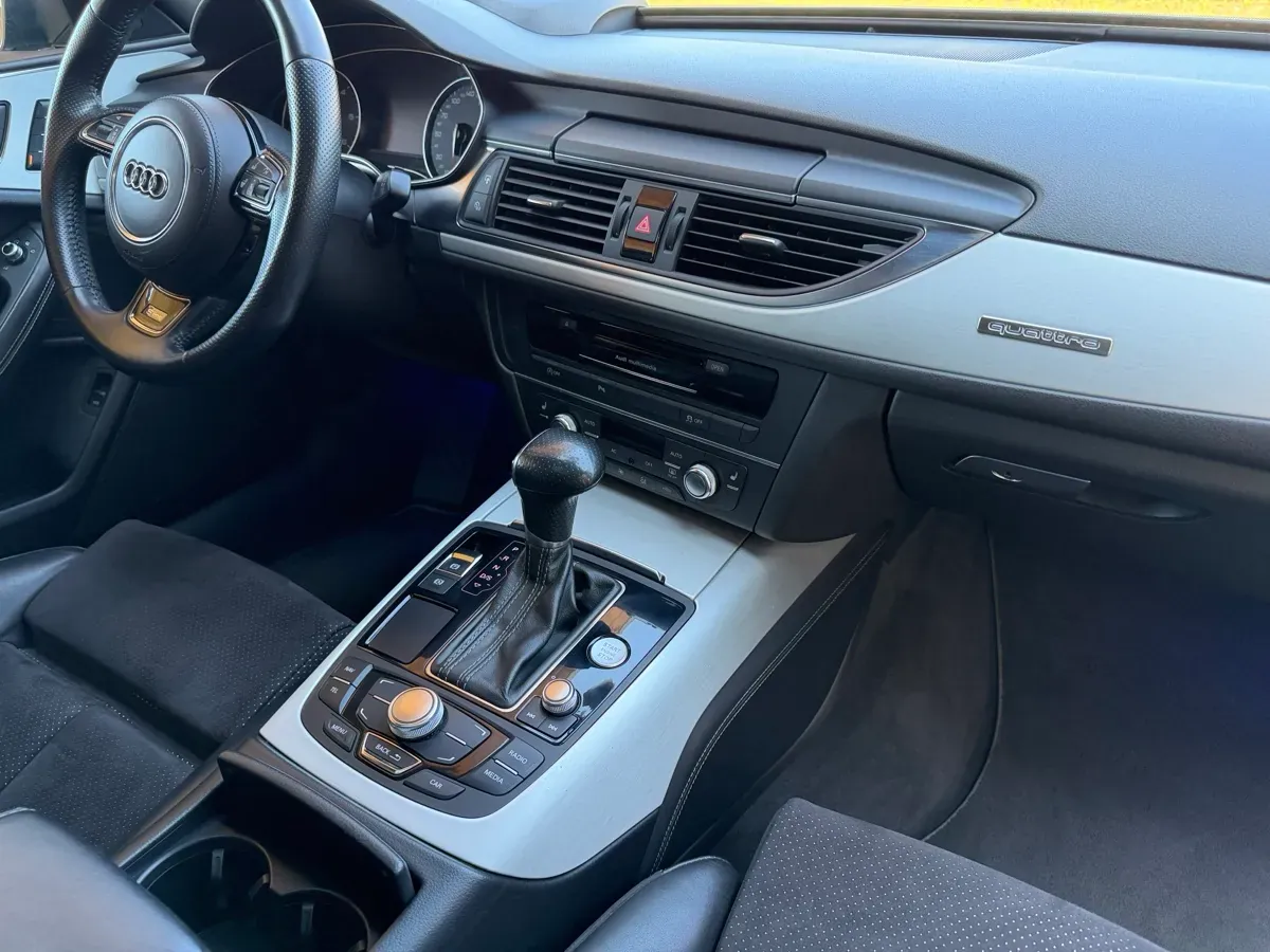 Audi A6 2013 photo 2