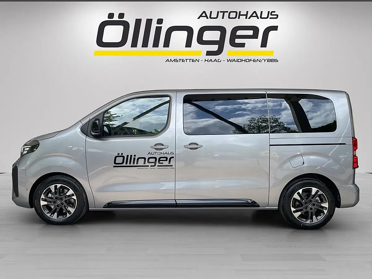 Opel Zafira 2026 photo 2