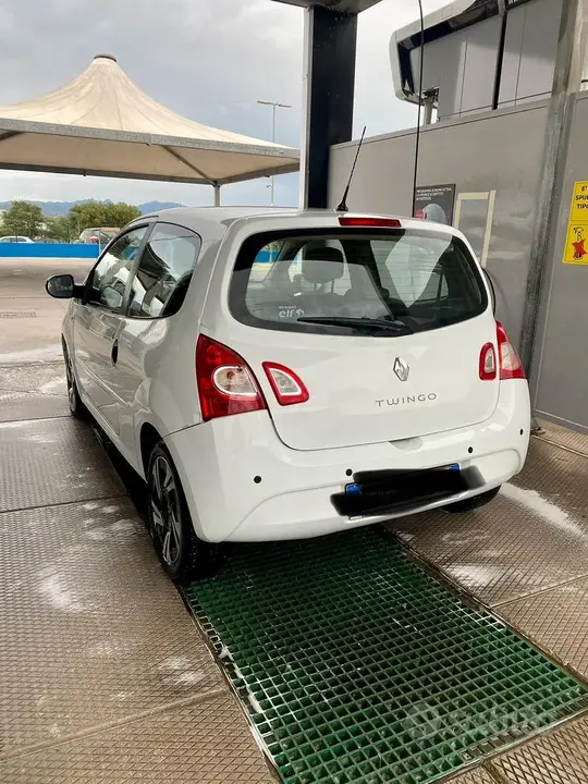 Renault Twingo 2012 photo 2