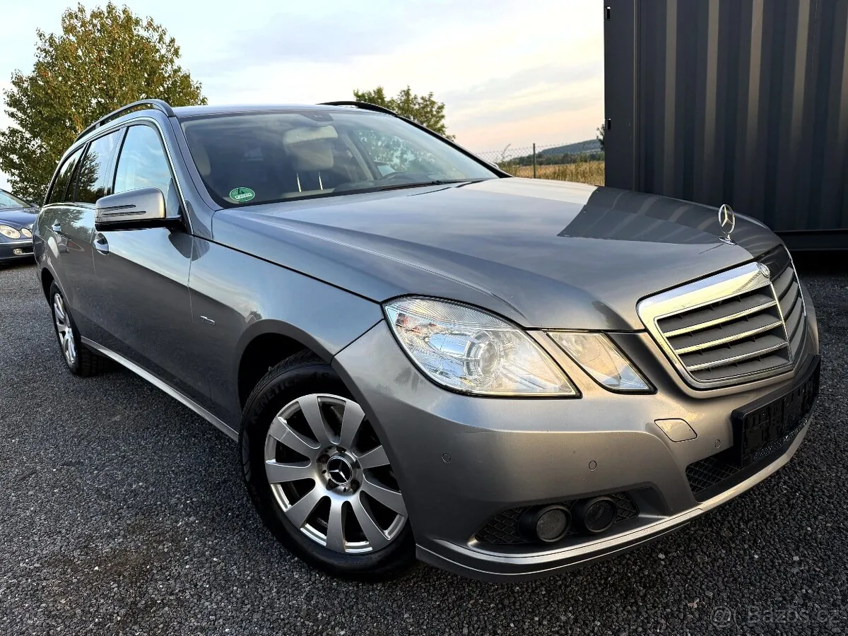 Mercedes-Benz E-Class 2010 photo 3