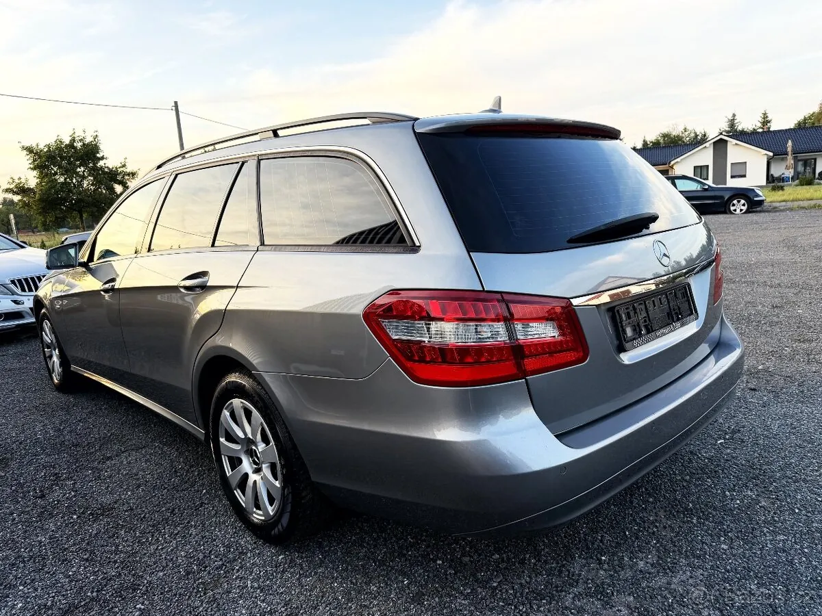 Mercedes-Benz E-Class 2010 photo 5