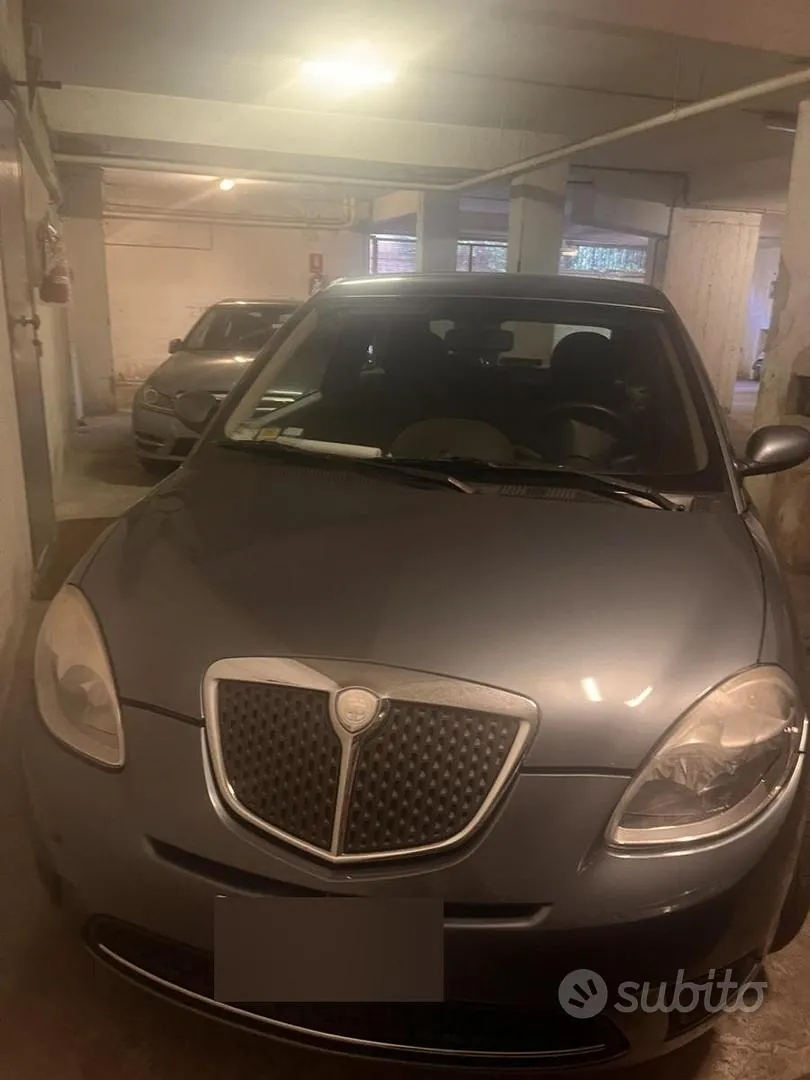 Lancia Ypsilon