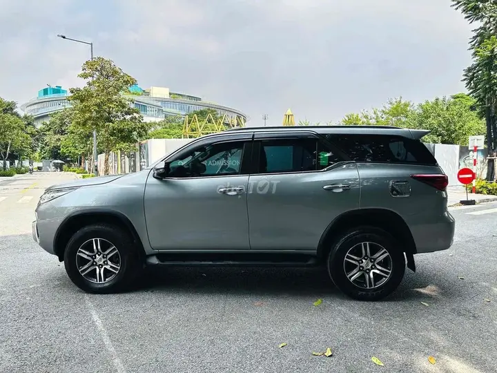 Toyota Fortuner 2018 photo 5