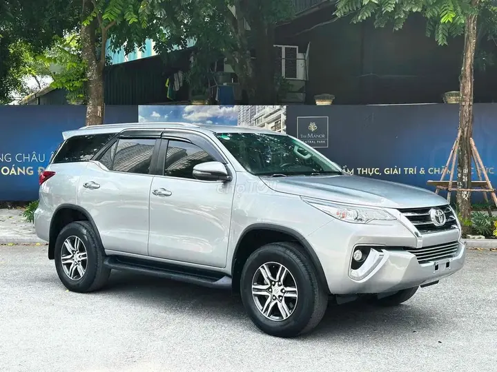 Toyota Fortuner 2018 photo 3