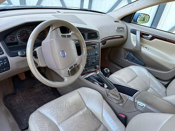 Volvo V70 2006 photo 4