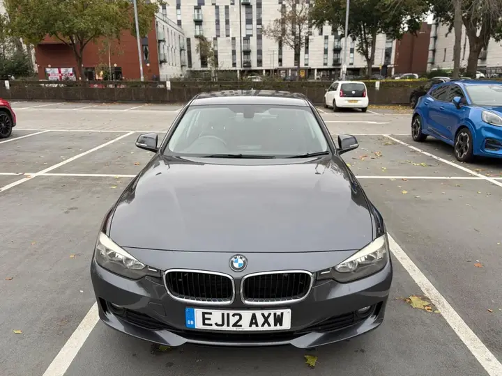 BMW 3 Series 2012 photo 2