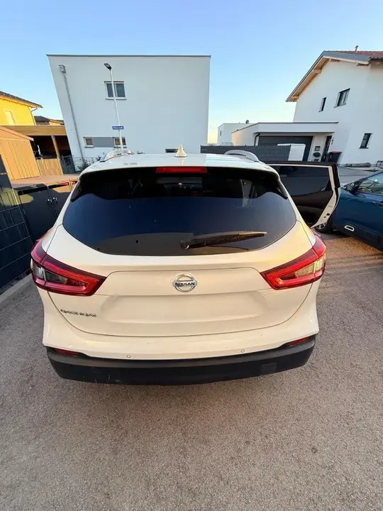 Nissan Qashqai 2018 photo 3