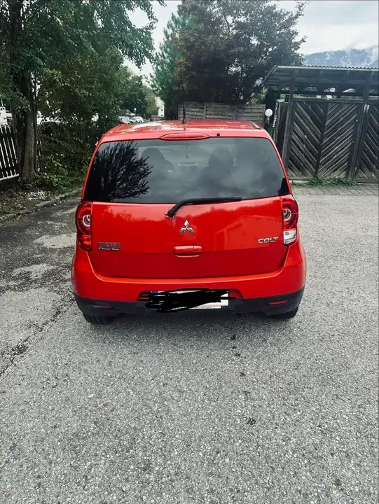 Mitsubishi Colt 2010 photo 3