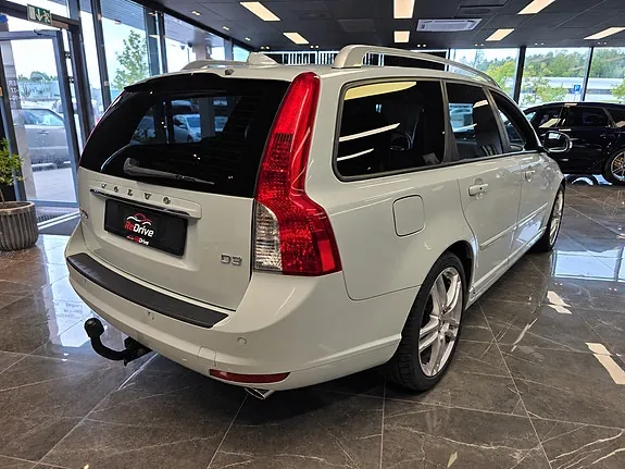 Volvo V50 2011 photo 4