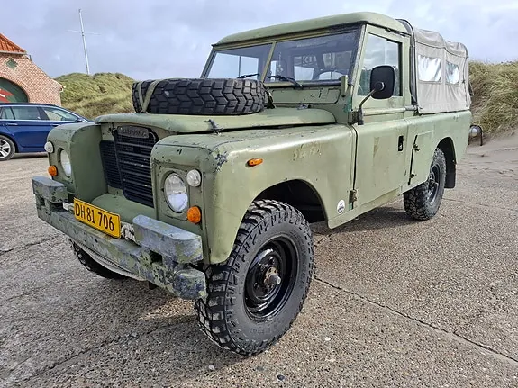 Land Rover 109 1983 photo 2