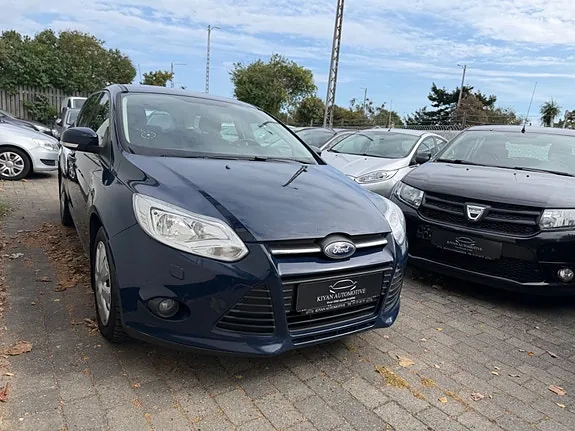 Ford Focus 2012 photo 2