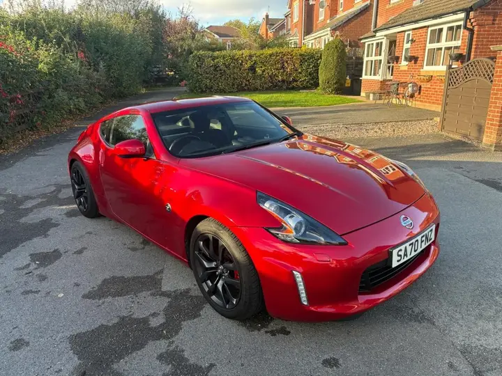 Nissan 370Z 2020 photo 2