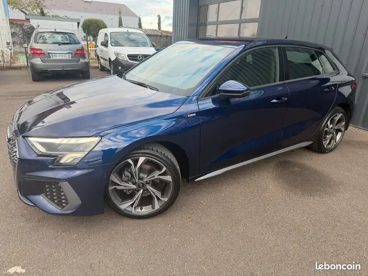 Audi A3 2023 photo 2