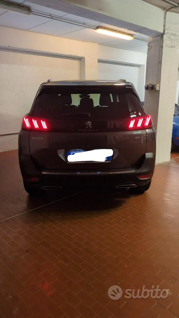 Peugeot 5008 2021 photo 3