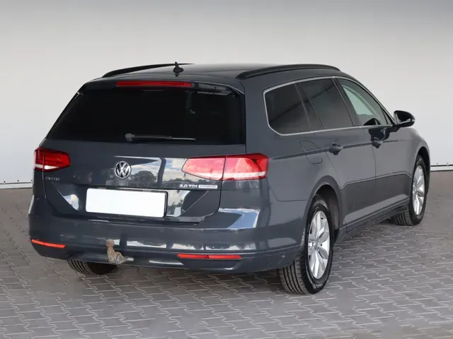 Volkswagen Passat Variant 2017 photo 4