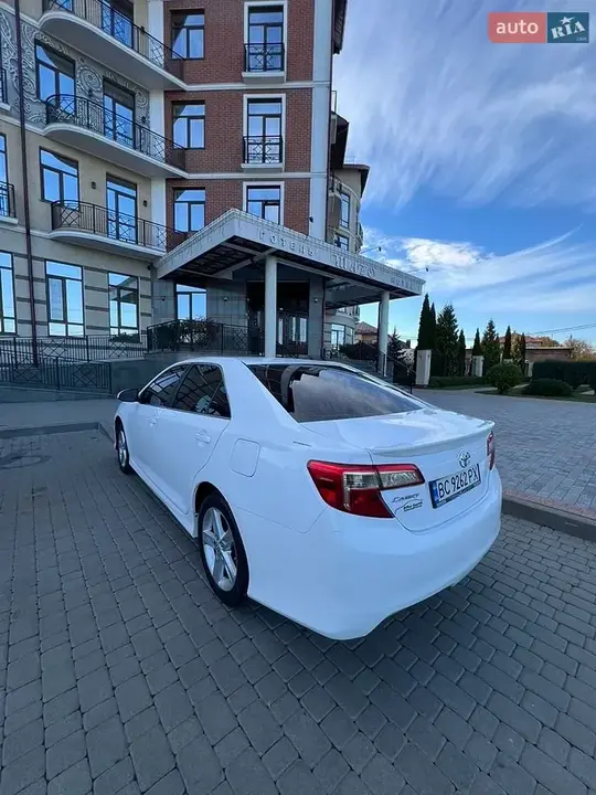 Toyota Camry 2014 photo 4