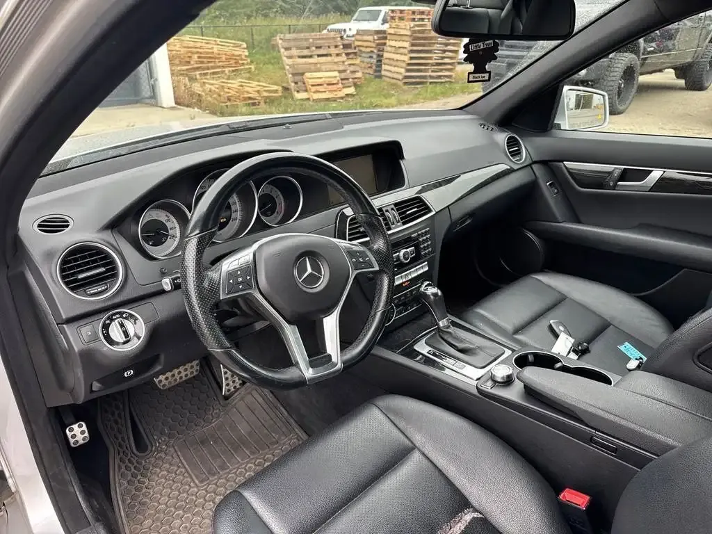Mercedes-Benz C-Class 2014 photo 5