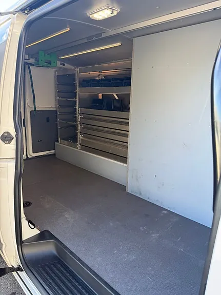 Volkswagen Transporter 2023 photo 5